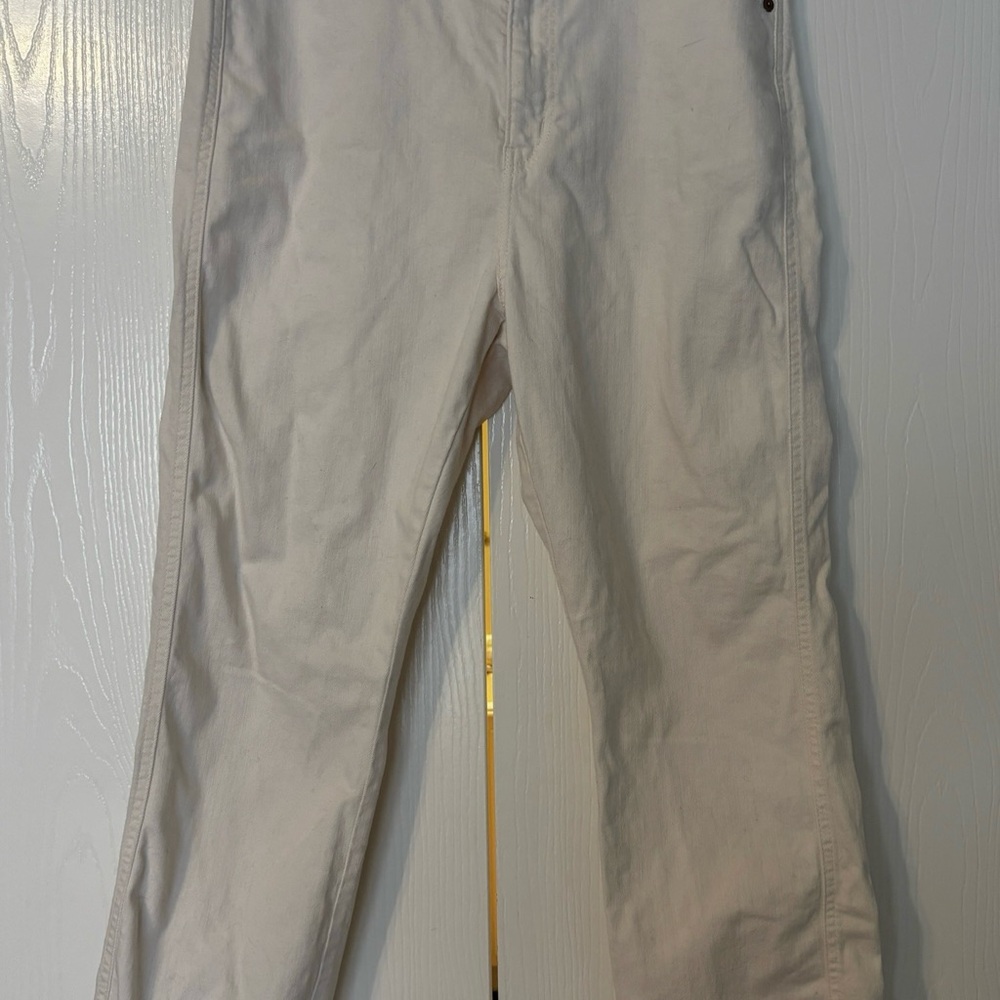 Signature by Levi Strauss White Ankle Cropped Jeans